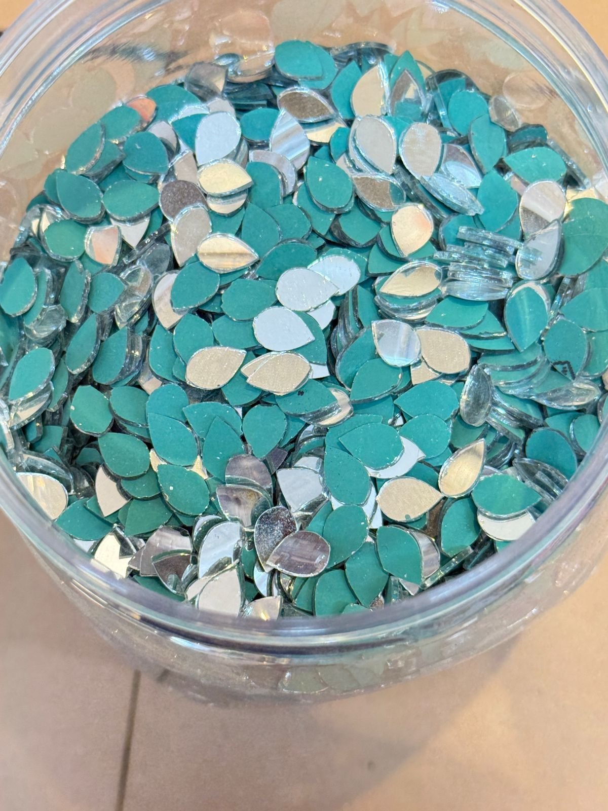 WhatsApp Image 2026-01-21 at 7.12.21 PM (2) Leaf Shape Glass Mirror