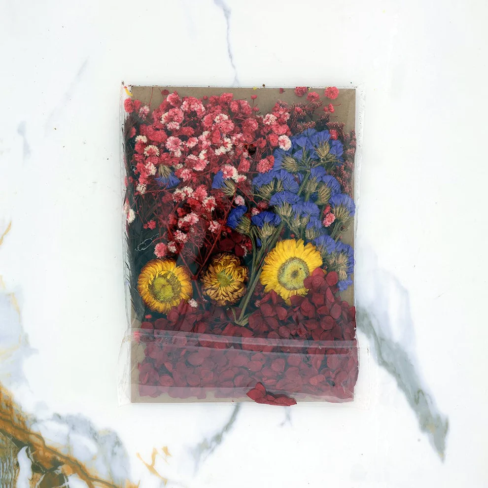 fl6023-1197075596 Dried Mixed Flowers D023