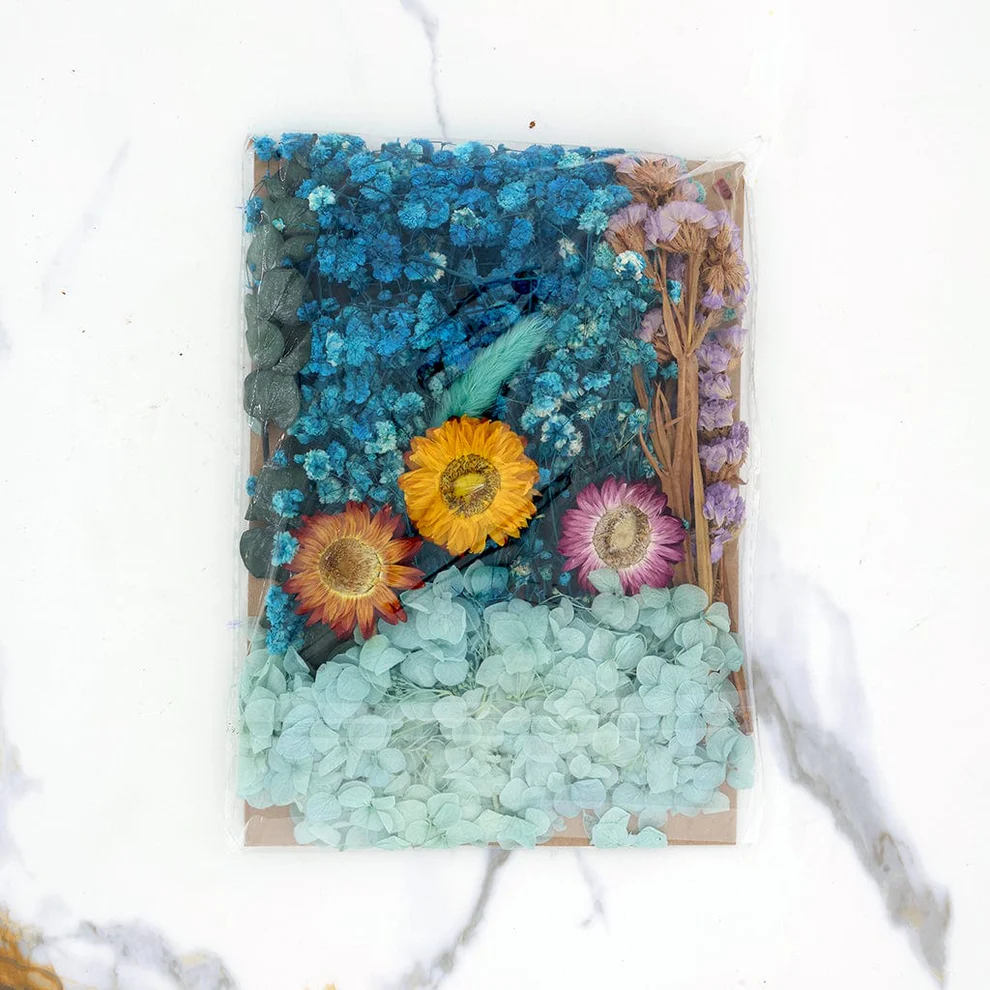 fl6032-1197075608 Dried Mixed Flowers