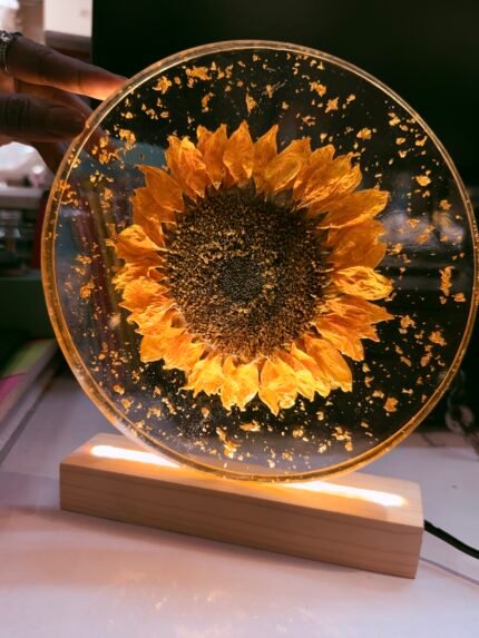 Sunflower Preservation Resin Kit – 1.5kg 2:1 Epoxy Resin, 8 Inch Deep Mould, LED Stand & Gold Flakes for Flower Casting & Memory Keepsakes