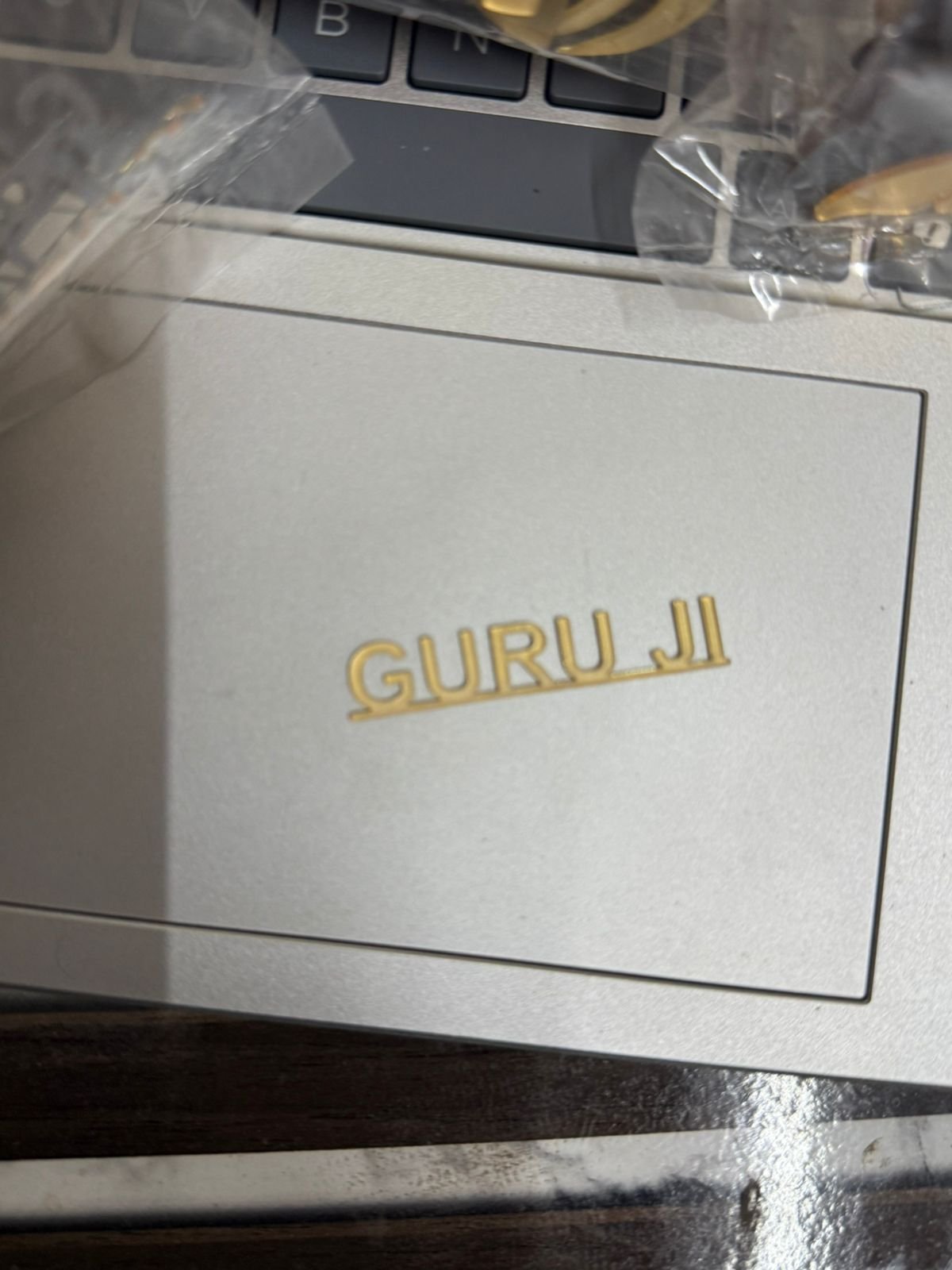 e853acd7-60a7-4c23-b7d4-691e7e6f093b golden acrylic cutting